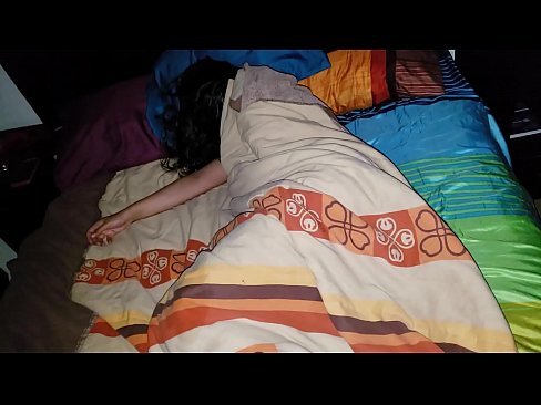 ❤️ Nevlastní syn buzeruje svou mladou nevlastní matku, zatímco ona spí. ❤️❌ Sex video u nás cs.yespornpics.ru ❌
